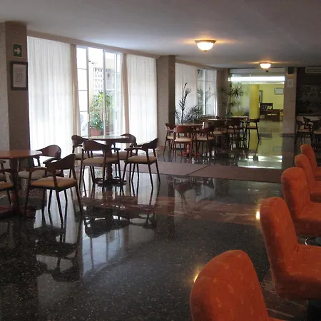 Otel Riutort 3*