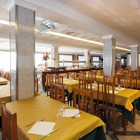 Riutort Hotel 3*