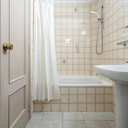 Hotel Riutort 3*