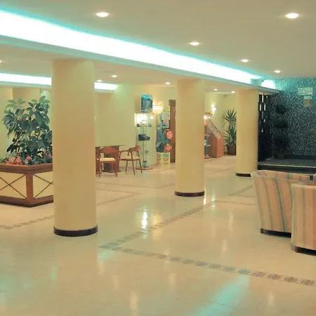 Hotel Riutort 3*